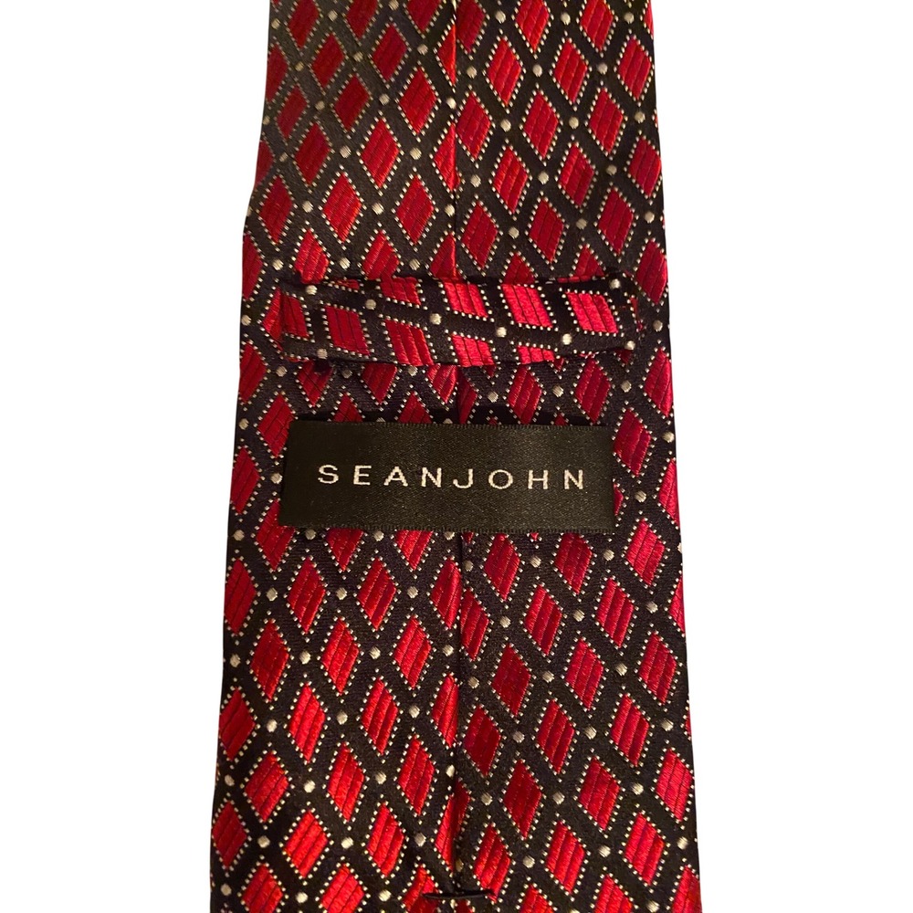 Sean John Mens Silk Necktie Red Black Silver Geometric Diamond Pattern Tie